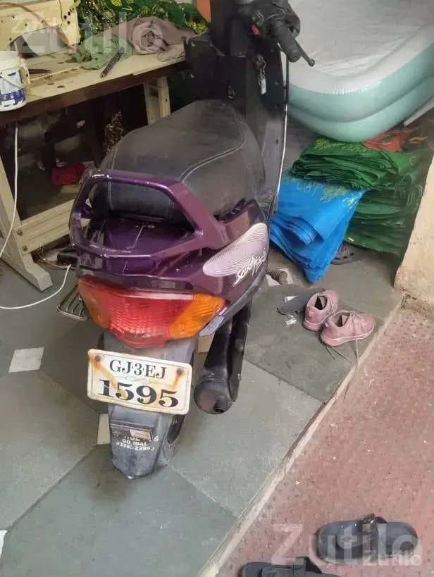 TVS Scooty Teenz 2011 Purple Scooter - બાઇક્સ - રાજકોટ શહેર - Image 3