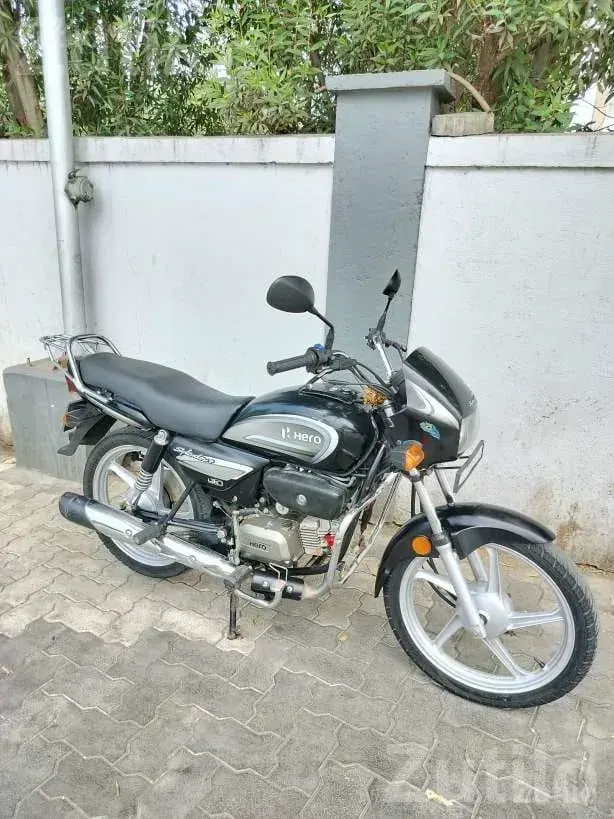 Hero Splendor Plus 2023 Single Owner Bike - બાઇક્સ - સુરત શહેર - Image 4