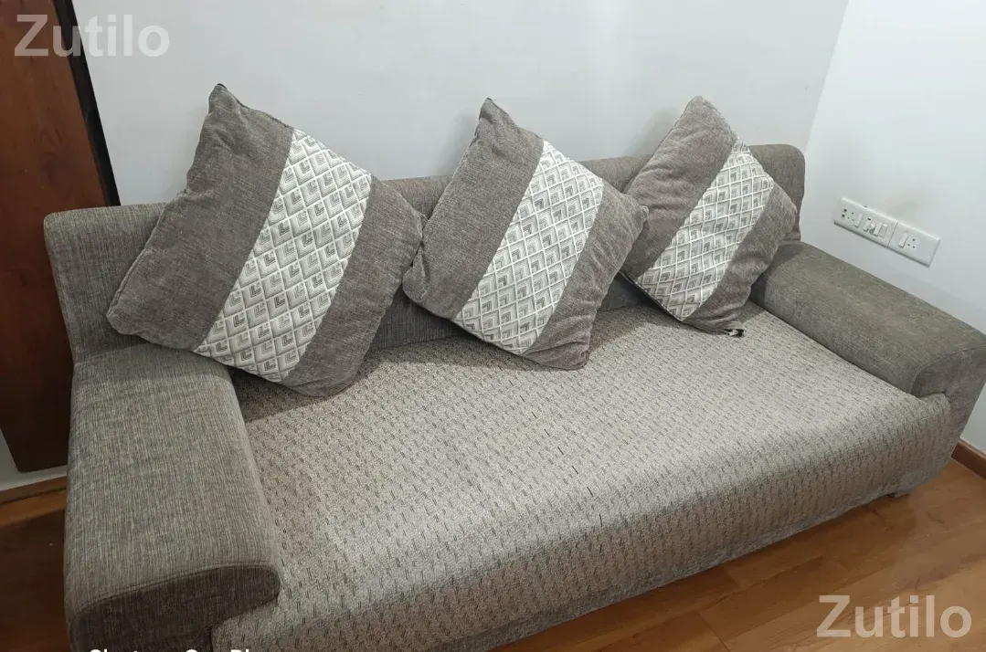 Luxury sofa set (3+1+1 seater) - Sofa Sets & Couches - Ahmedabad City - Image 2
