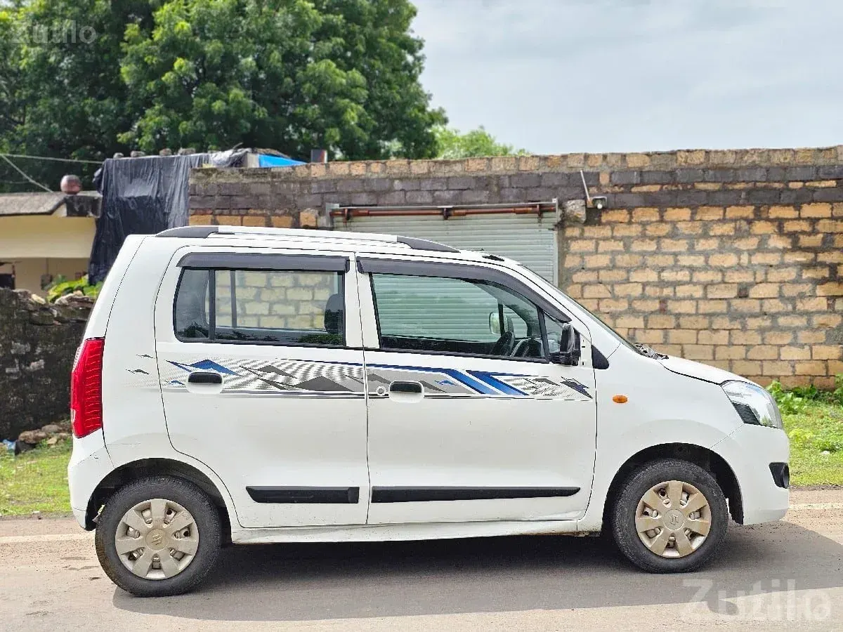 Maruti Suzuki WagonR White Family Car - કાર - મેન્ડરડા - Image 3