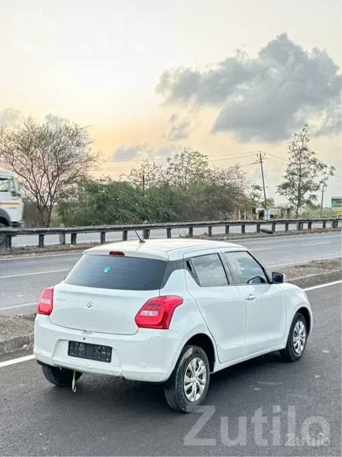 Maruti Suzuki Swift Diesel 2019 - કાર - જુનાગઢ - Image 3