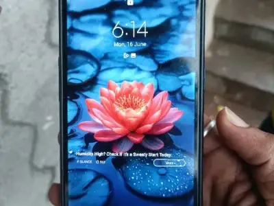 Used Samsung Android Phone – Good Condition Used Samsung Android Phone – Good Condition