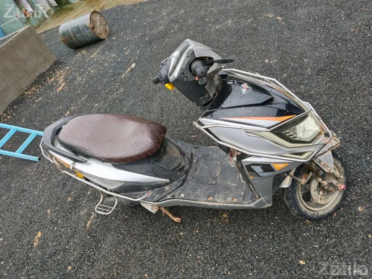 Used Electric Scooter Bike - Bikes - Vadodara City - Image 3