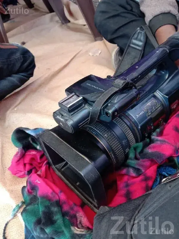 Sony Professional Video Camera for Sale - કૅમેરા - રાજુલા - Image 2