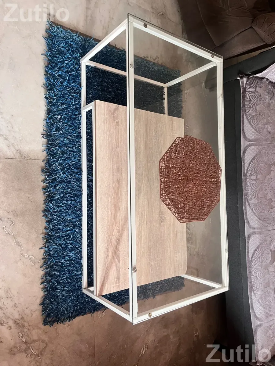 Center Glass Table - ડાઇનિંગ ટેબલ અને સેટ - અમદાવાદ શહેર - Image 2