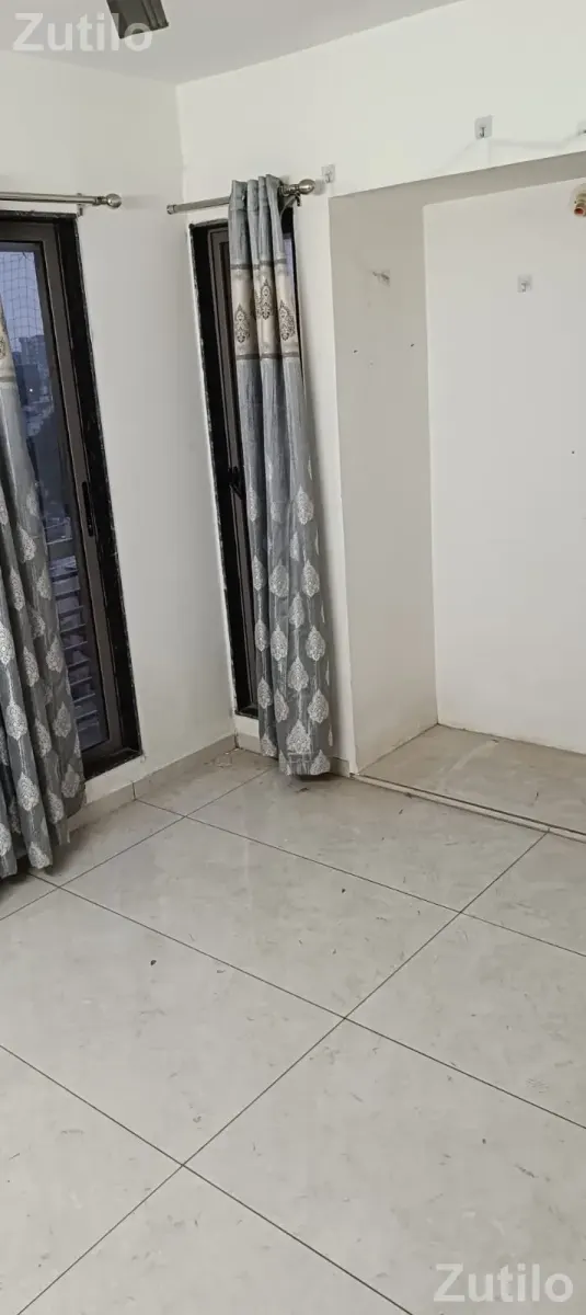 Sell property in 9Th Avenue, B/h Sterling Hospital - House for Sale - Rajkot City - Image 4