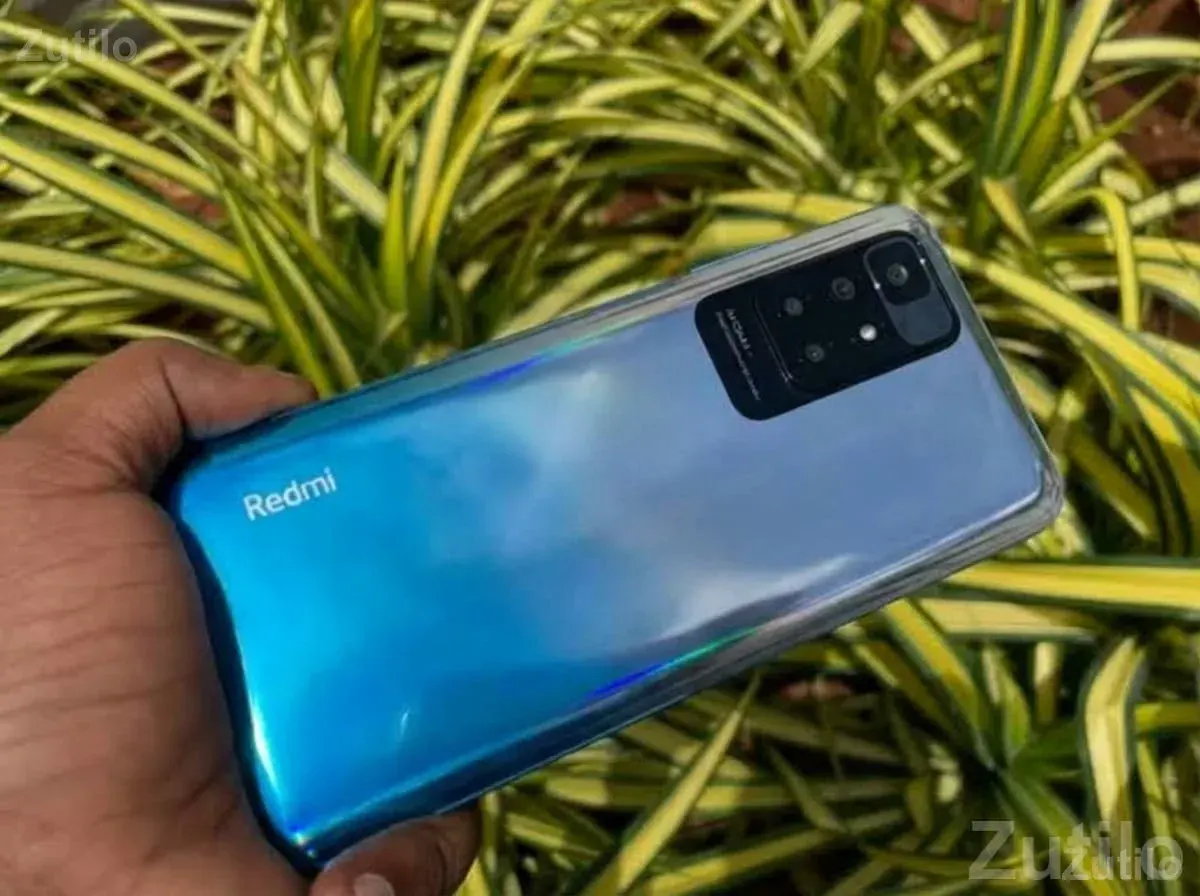 Redmi Blue Gradient Phone – Like New - મોબાઇલ ફોન - જુનાગઢ - Image 3