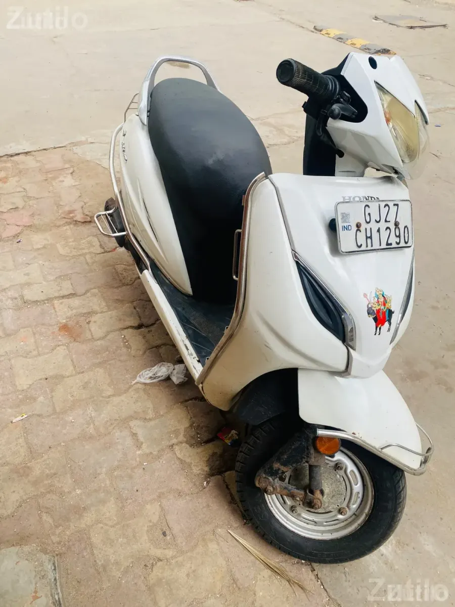 Activa 2018 1 owner - Bikes - Ahmedabad City - Image 2