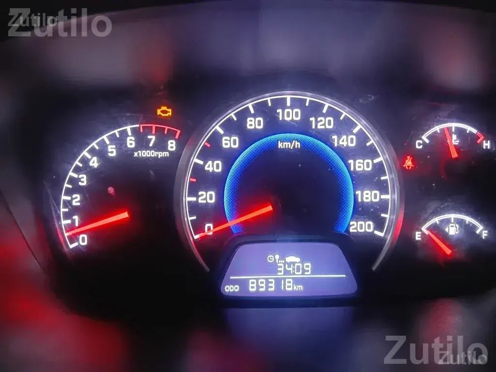 Hyundai Grand i10 Magna CNG 2018 - કાર - મહેસાણા શહેર - Image 2