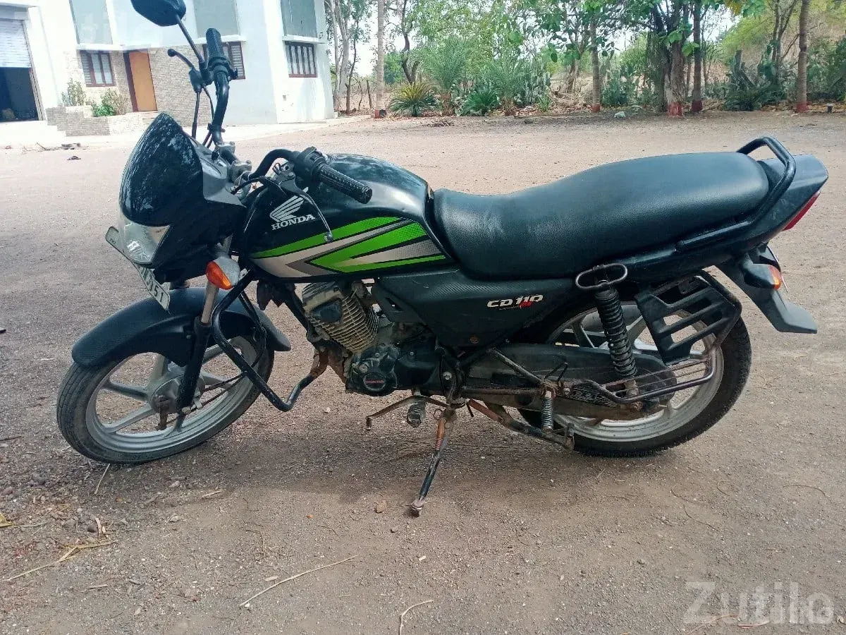 CD 110 2017 Bike, One Owner - Bikes - Paddhari - Image 2