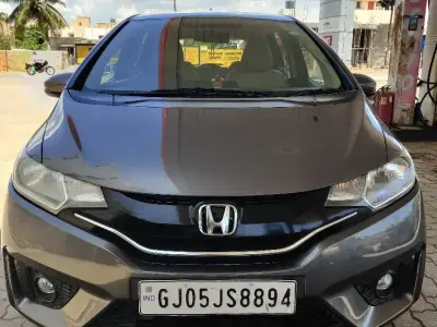 Honda jazz v top modal petrol with Honda jazz v top modal petrol with
