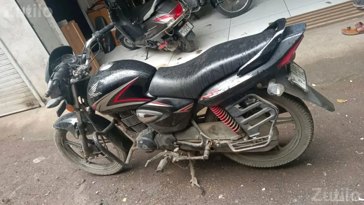 Honda CB Shine Bike in Good Condition - Bikes - Surat City - Image 4