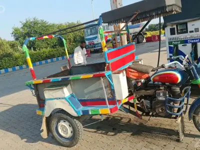 2009 Auto Rickshaw Cargo Three Wheeler