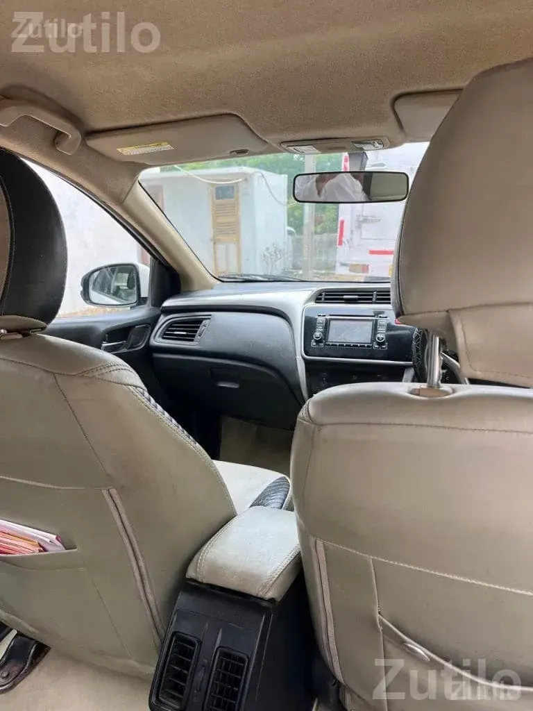 Honda City 2015 Sedan - Cars - Patan City - Image 4