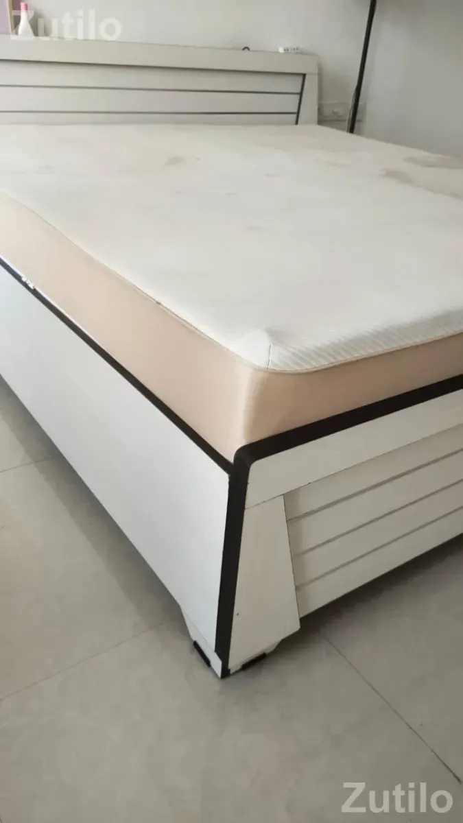 Wooden Queen size bed with Mattress - Beds & Mattresses - Ahmedabad City - Image 5