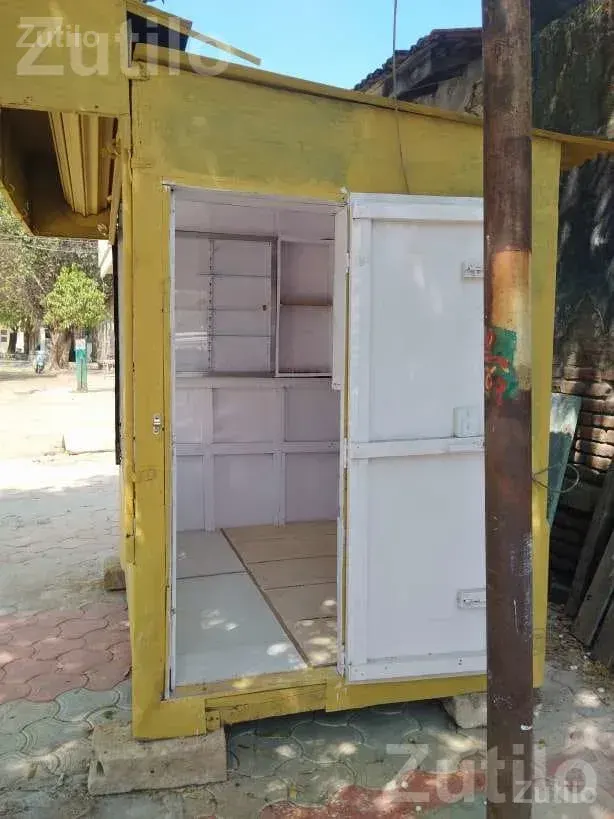 7.5 x 5 Cabin Kiosk with Furniture - Shops - Gondal - Image 3
