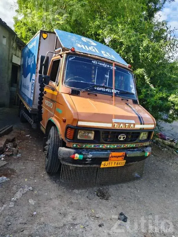 Tata 709 2010 Diesel Milk Van with New Tyres - Trucks & Lorries - Gondal - Image 3