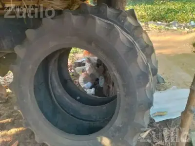 ટ્રેક્ટર ના ટાયરો