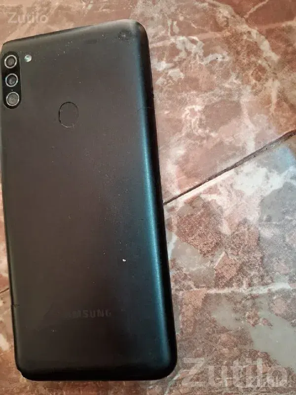 Black Triple Camera Android Phone - Mobile Phones - Babra - Image 3
