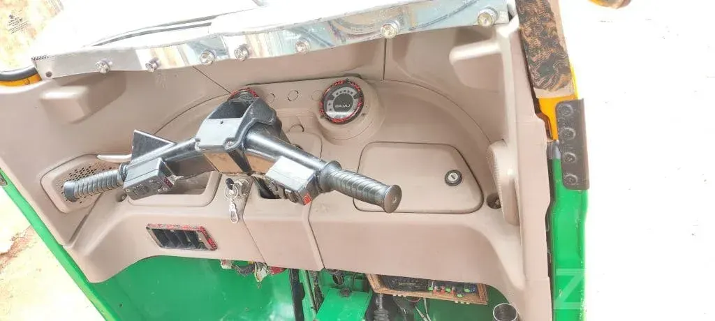 2023 Auto Rickshaw Owner 1 Original Engine - Auto Rickshaws - Halvad - Image 4