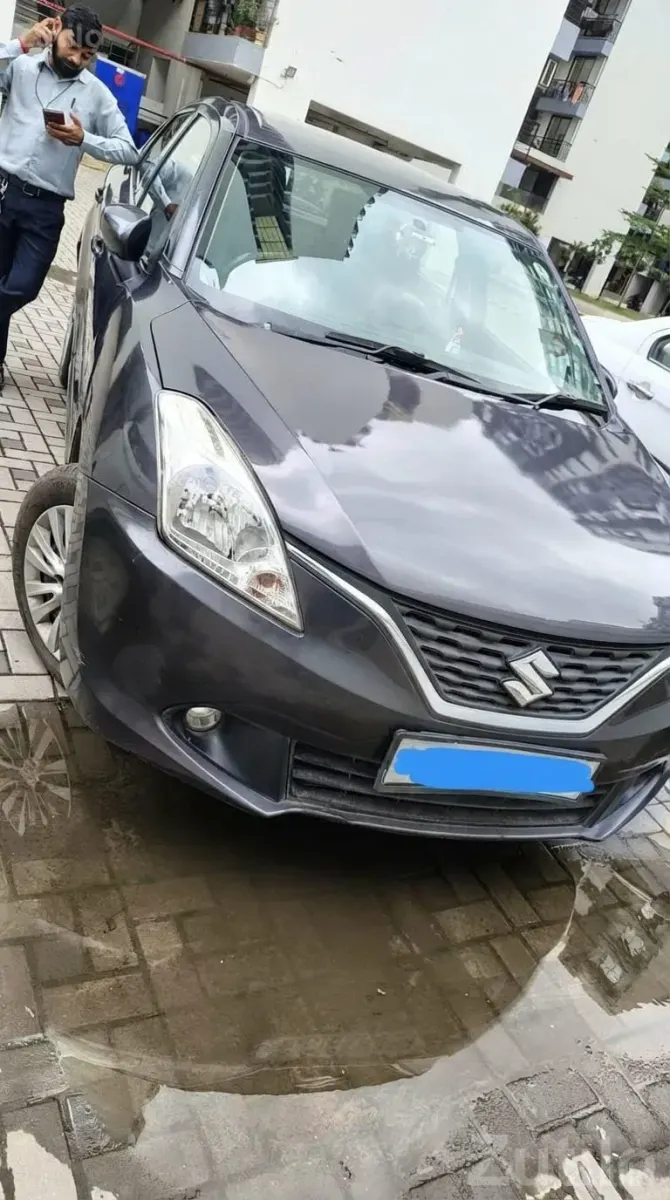 Used Maruti Baleno Grey Hatchback - કાર - સુરત શહેર - Image 3