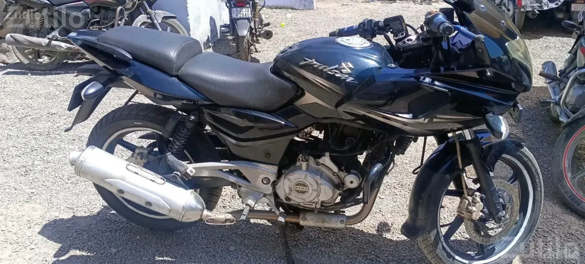 Baja pulser 220 cc company condition 3 owner - Bikes - Junagadh City - Image 5