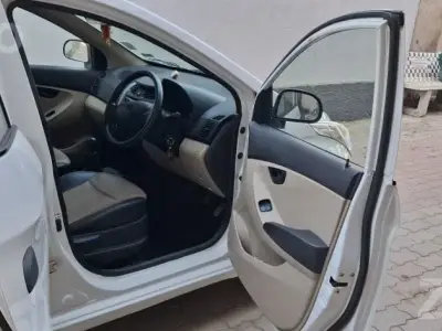 Hyundai Eon Era Plus 2015 Petrol Hyundai Eon Era Plus 2015 Petrol