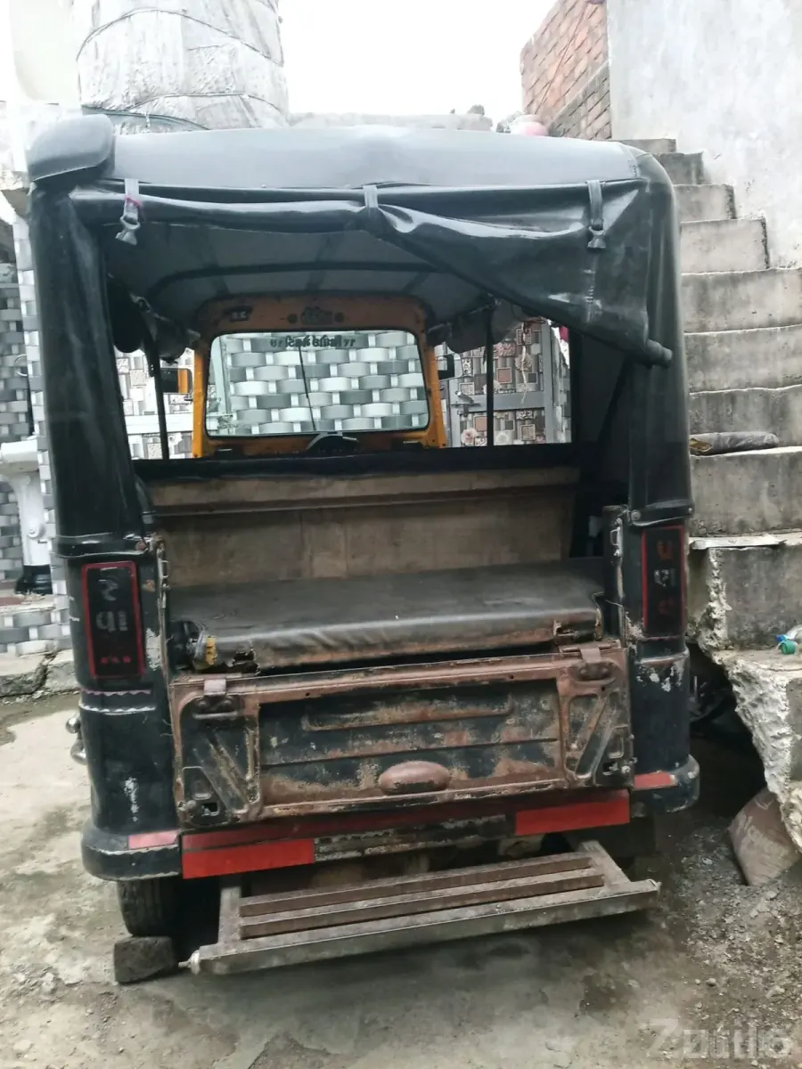 2017 Auto Rickshaw for Sale - ઓટો રિક્ષા - ભાવનગર શહેર - Image 4