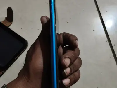 મોબાઇલ વેચવાનો છે મોબાઇલ વેચવાનો છે