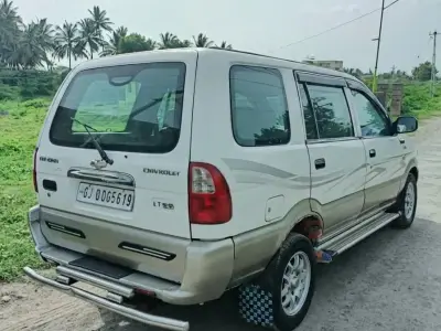 Chevrolet Tavera LT Spacious Diesel MPV Chevrolet Tavera LT Spacious Diesel MPV