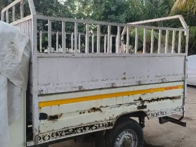 ખાલી ઠાઠું ખાલી ઠાઠું
