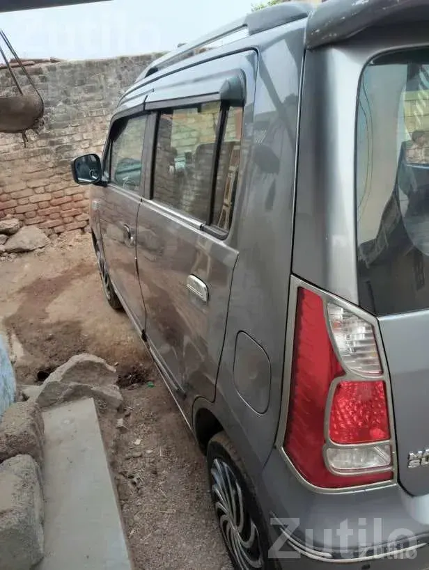 Maruti Suzuki WagonR VXI 2013 Petrol CNG - કાર - બોટાદ - Image 5