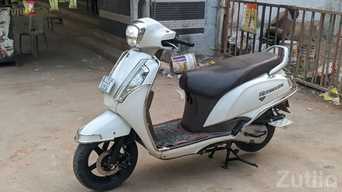 Suzuki Access 125 2023 Scooter for Sale - બાઇક્સ - કોડીનાર - Image 3