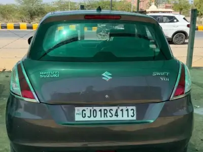 2016 Maruti Swift VDi Diesel Hatchback 2016 Maruti Swift VDi Diesel Hatchback