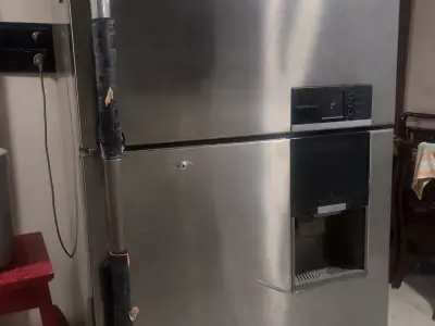 LG 559 Liters Big Size Frost Free Fridge - Double door, water dispenser LG 559 Liters Big Size Frost Free Fridge - Double door, water dispenser
