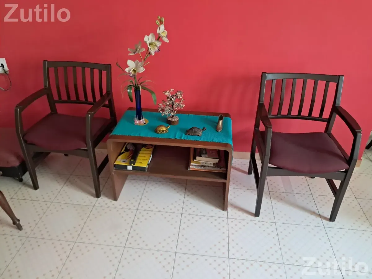 Chairs in wood - ખુરશી, સ્ટૂલ અને બેઠક - અમદાવાદ શહેર - Image 2
