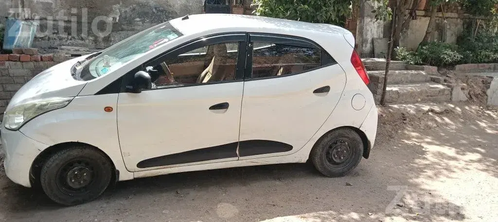 Hyundai Eon 2011 Petrol CNG with AC - કાર - વડોદરા શહેર - Image 3