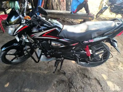 Honda CB Shine 2018 Bike Single Owner Honda CB Shine 2018 Bike Single Owner