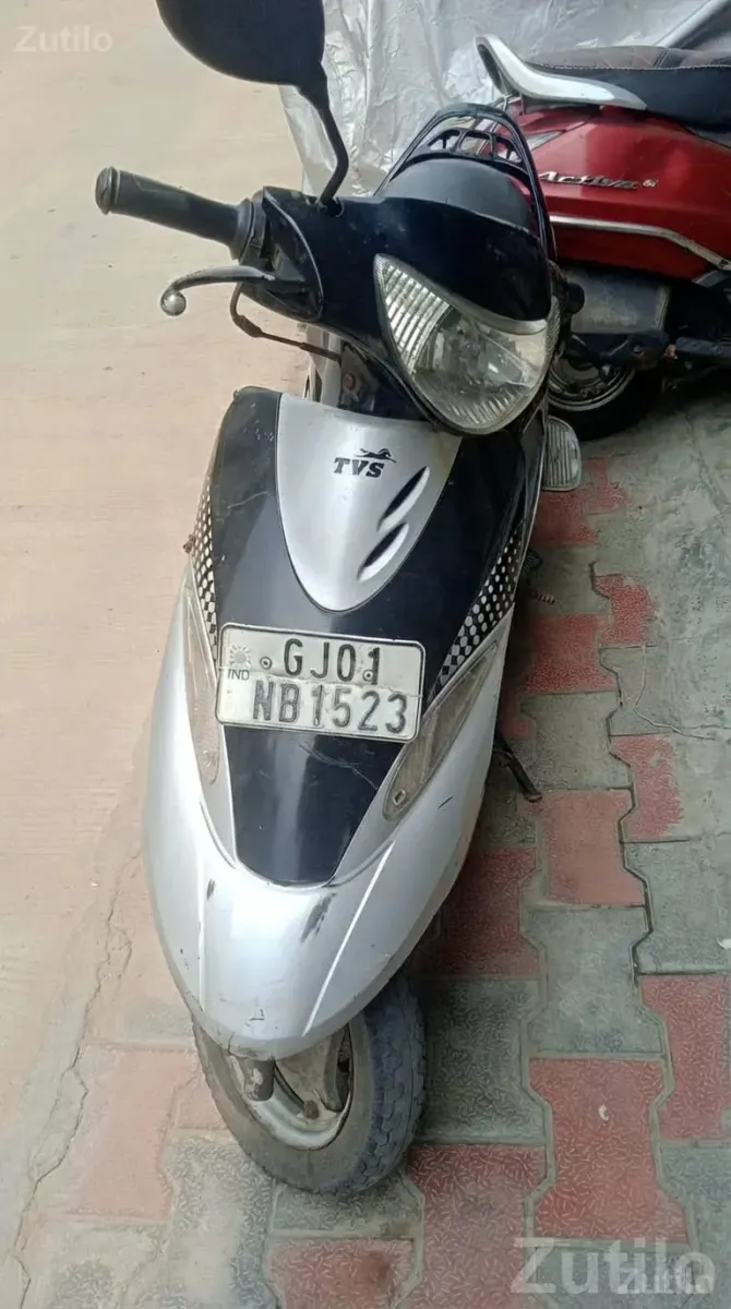 TVS Scooty Pep Silver Black Scooter - બાઇક્સ - અમદાવાદ શહેર - Image 3
