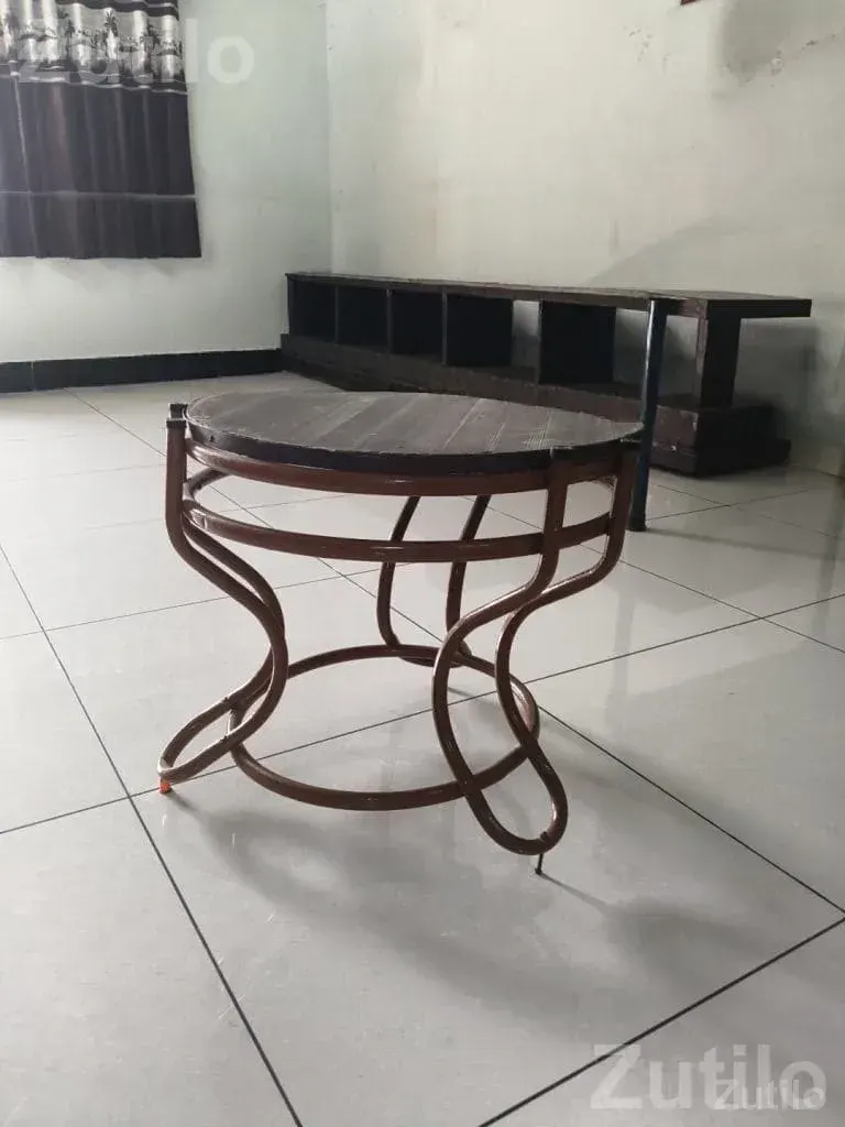 Round Metal Dining Table - Dining Tables & Sets - Kunkavav - Image 3