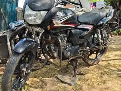 Honda CB shine 125.C