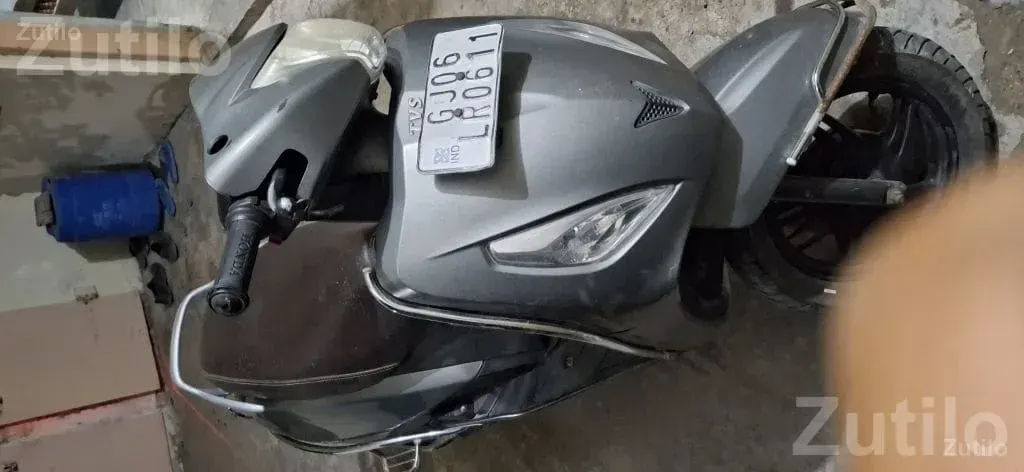 TVS Jupiter Scooter 2018 Model - બાઇક્સ - કોડીનાર - Image 3