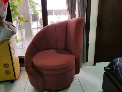 Pink Accent Lounge Chair 3 Year Old Pink Accent Lounge Chair 3 Year Old