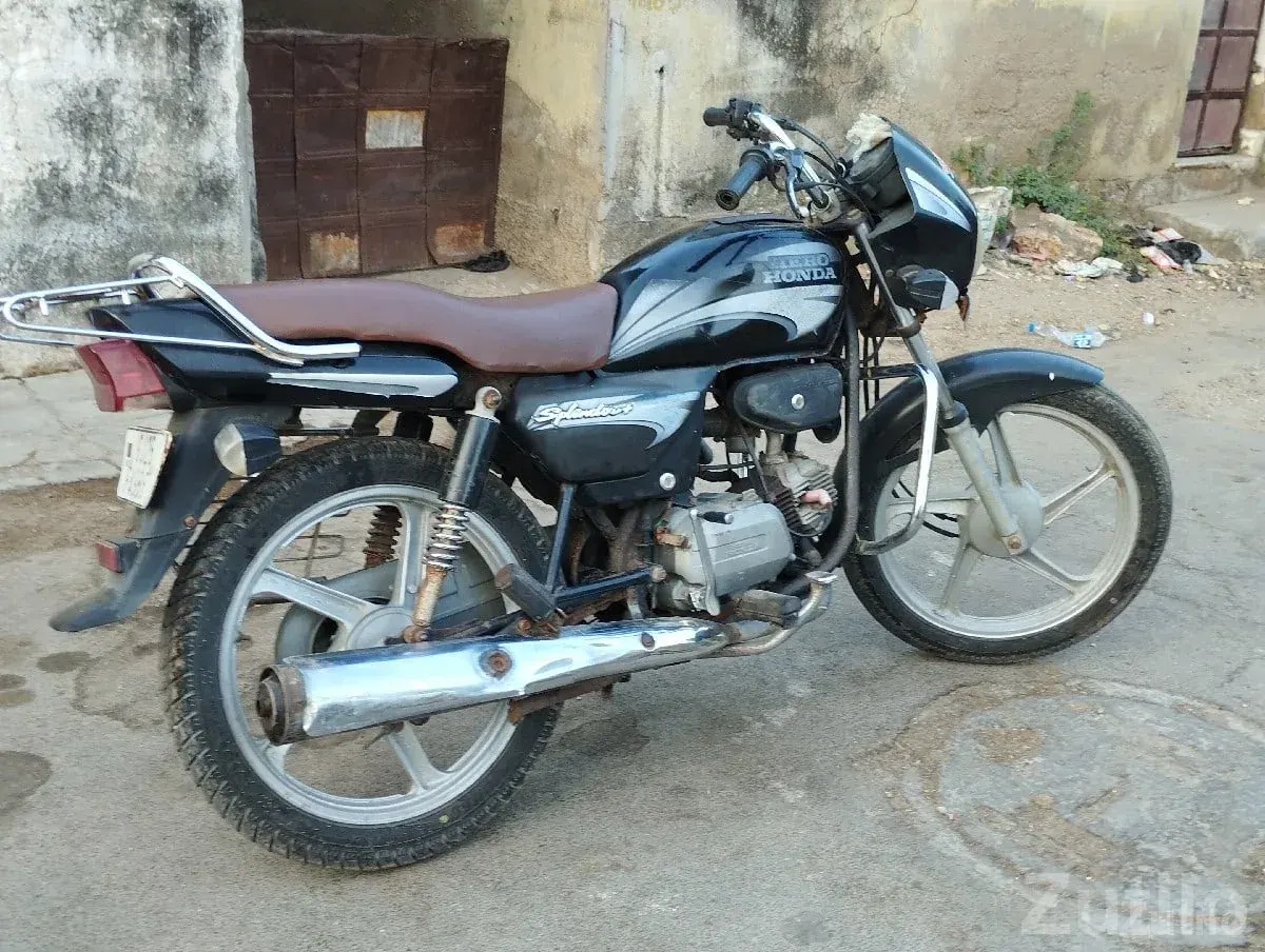 Hero Honda Splendor Plus 2011 Single Owner - બાઇક્સ - પોરબંદર - Image 3