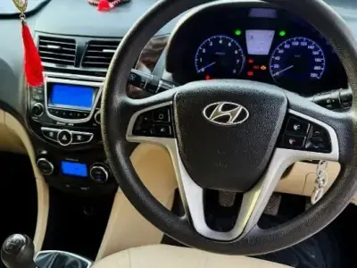 Hyundai Verna 1.6 2012 Manual Car