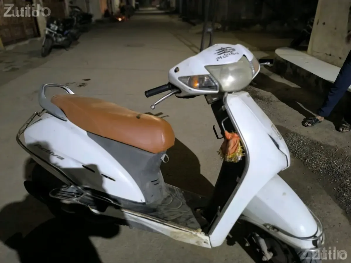 Honda Activa Scooter with New Tyres - Bikes - Keshod - Image 3