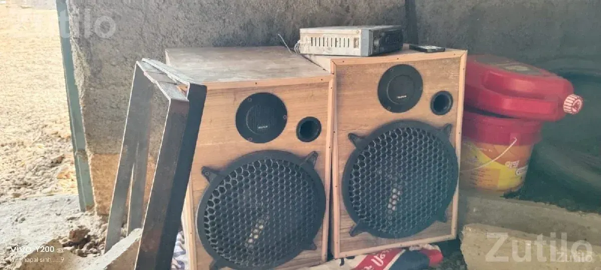 8 Month Old Two Speaker Audio Set - ઇલેક્ટ્રોનિક ઍક્સેસરીઝ - જામકંડોરણા - Image 2
