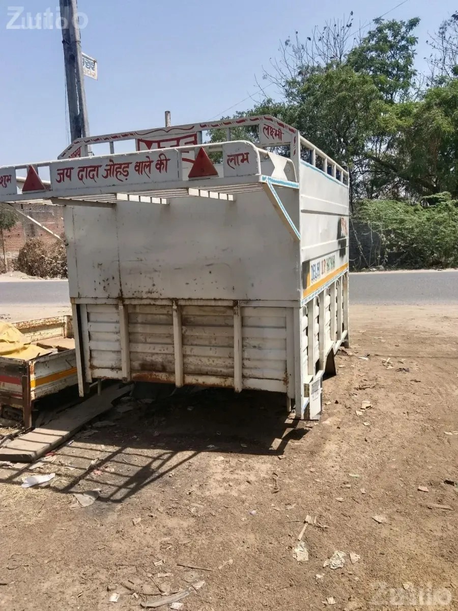 Full Pickup Body Cargo Container - ઓટો પાર્ટ્સ - ગોધરા - Image 3