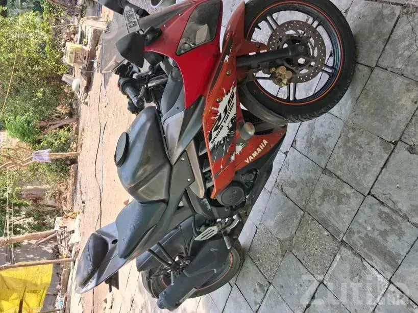 Yamaha R15 2017 Model in Good Condition - બાઇક્સ - ભાવનગર શહેર - Image 3