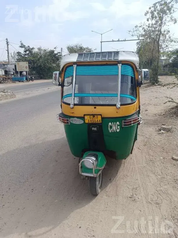 2012 CNG Auto Rickshaw - ઓટો રિક્ષા - વડનગર - Image 2